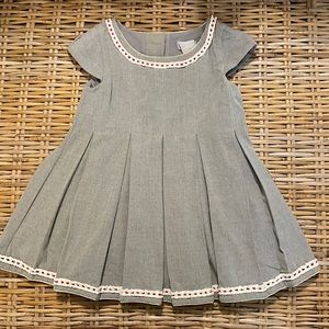 Tahari grey children’s top